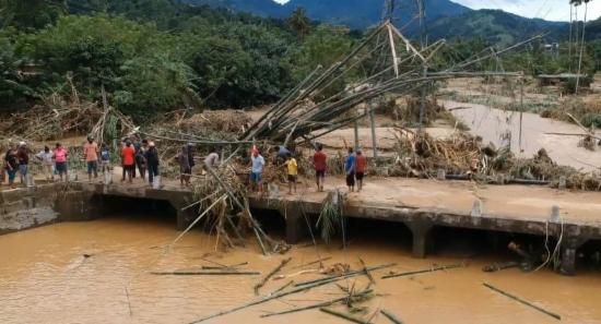 123 Dead, 130 Missing In Sri Lanka Disaster